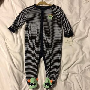 NWT Carter’s pajamas